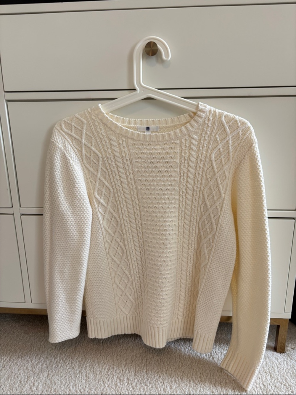 Cream Cable-Knit Women's Sweater - Classic Crewneck